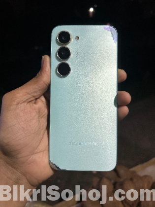 TECHNO Spark 40 Pro